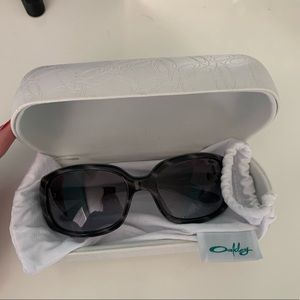Women’s Oakley Sunglasses